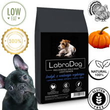 Karma sucha dla psa dorosłego rasy małej LIGHT LabraDog Superfood Premium Indyk z wolnego wybiegu z pietruszką, papają, pokrzywą, cukinią i dynią